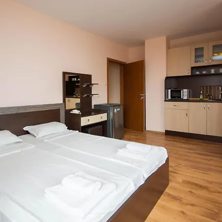 Tuna Апартаменты Свети-Влас