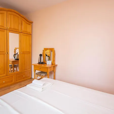 Tuna Свети-Влас