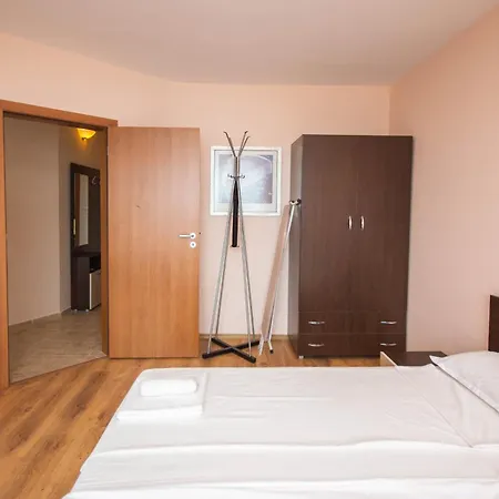 Tuna Apartment *