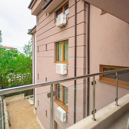 Tuna Apartment *